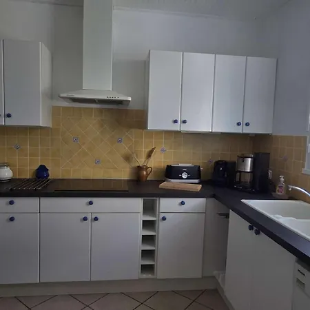 Maison De 5 Pièces Avec Jardin Clos Et Vue Sur à L'herbaudière - Fr-1-224b-223